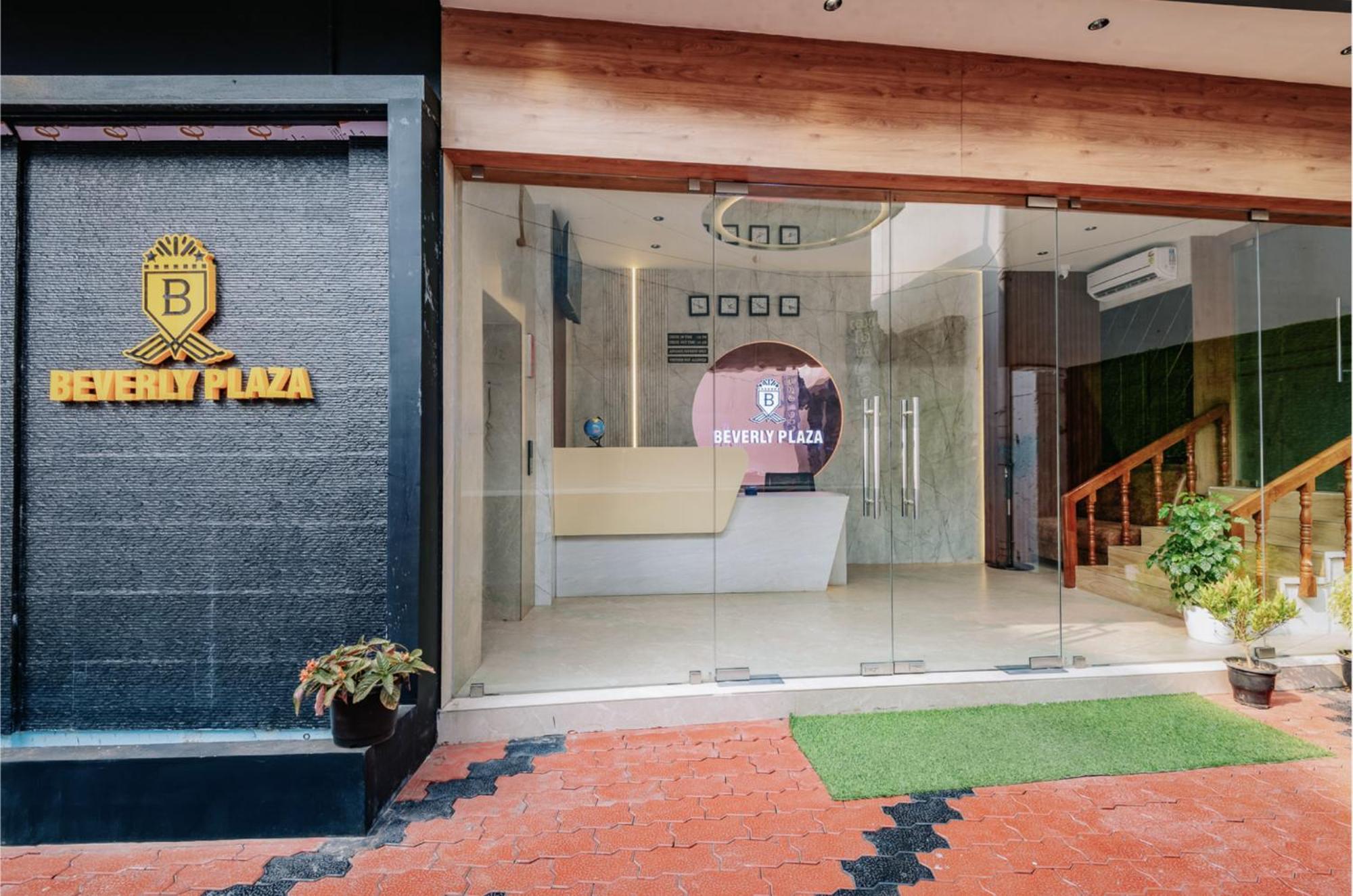 Hotel Beverly Plaza Kozhikode Exterior photo