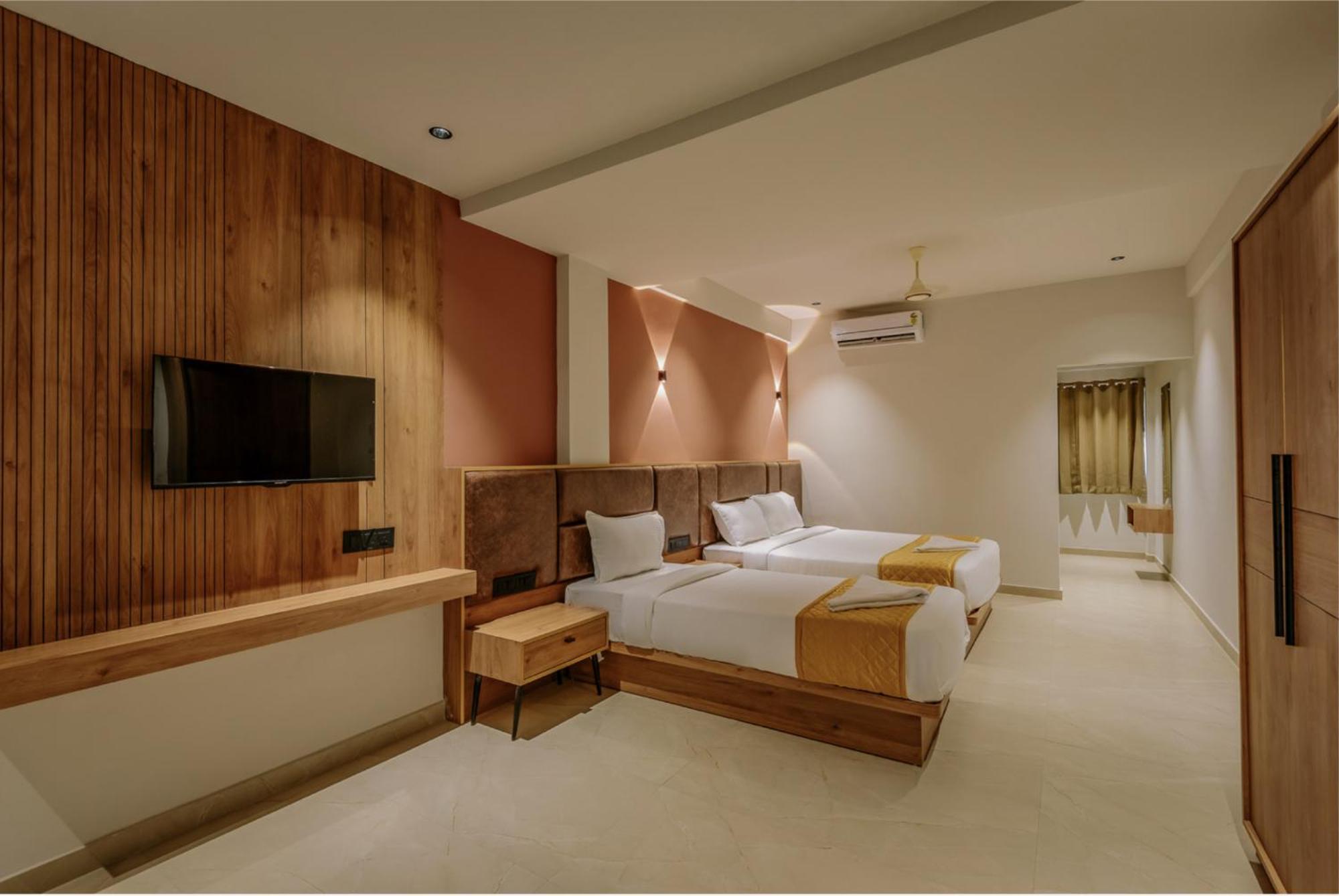 Hotel Beverly Plaza Kozhikode Exterior photo