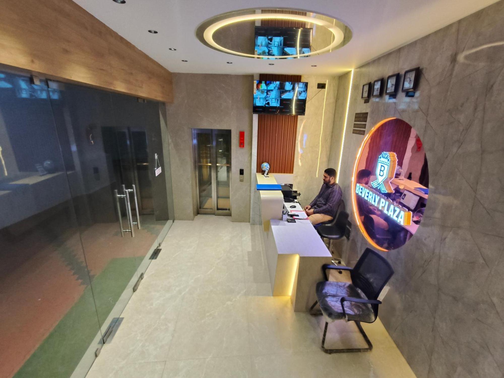Hotel Beverly Plaza Kozhikode Exterior photo